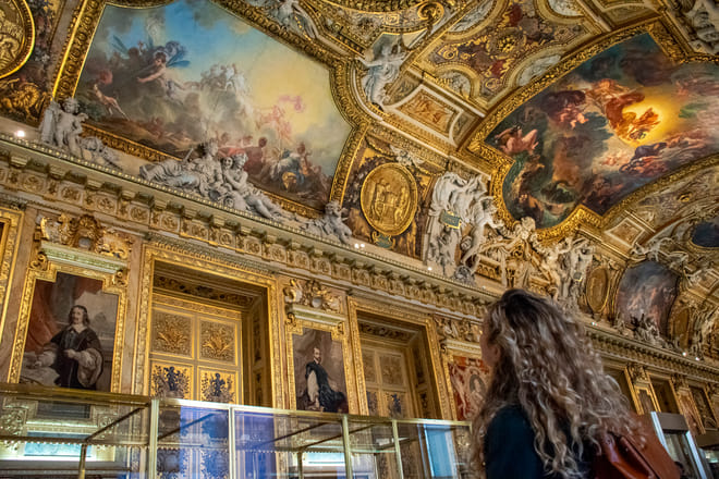Private Louvre Tour with Hotel Pickup in Paris – Comfort & Expert Guide