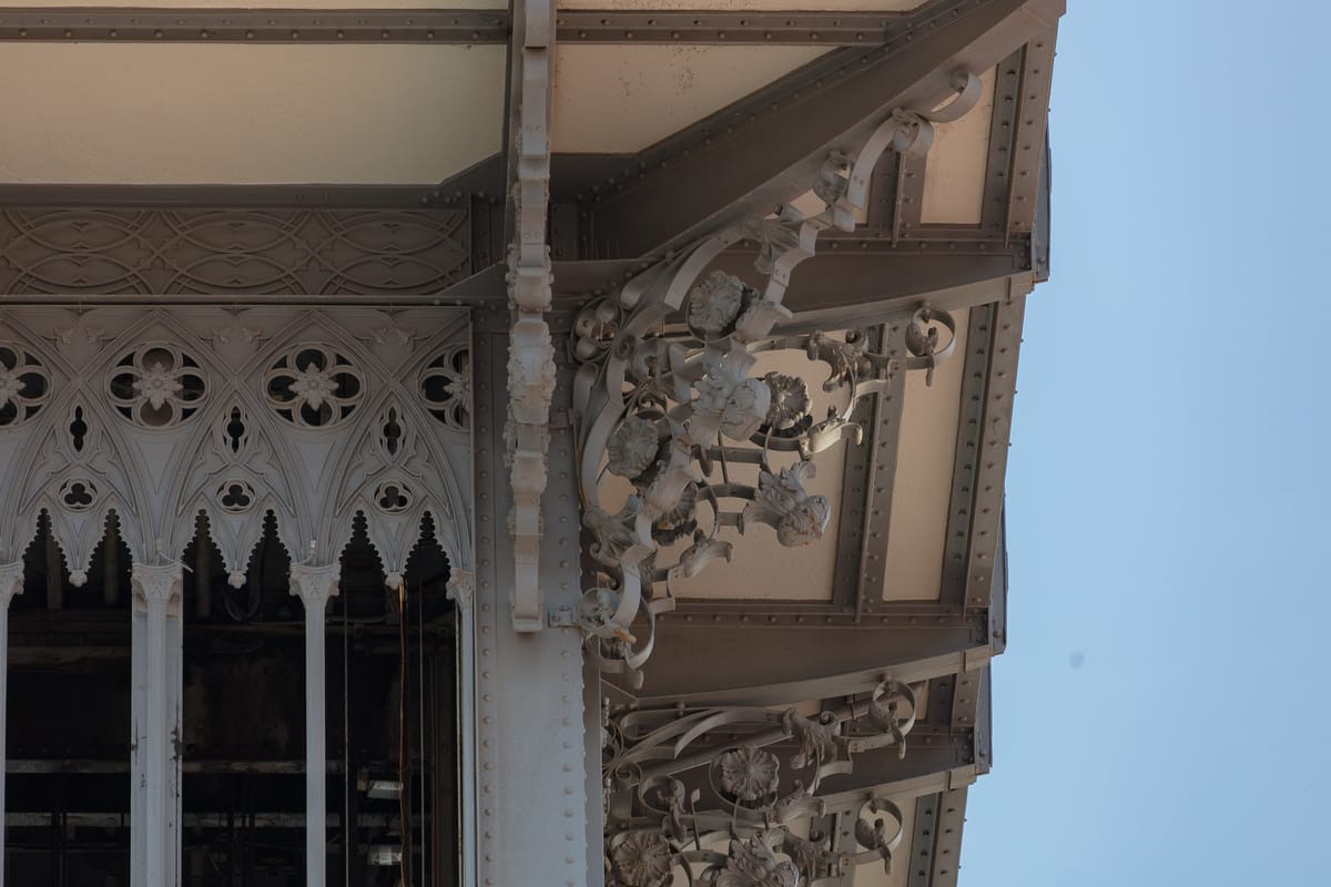 Lisbon Afternoon: Private Tour with Monuments and Fado Dinner