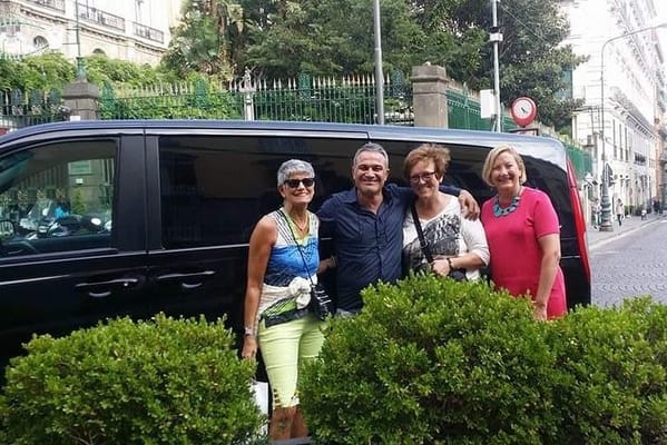 Group tour, Pompeii and wine & food tasting winery Cantina del Vesuvio (6 hours)