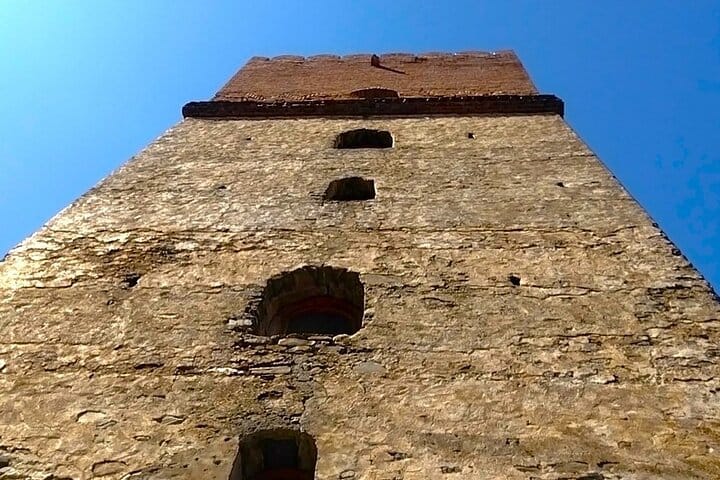 Sumuq qala-Sumug gala-Sheki tour-Gakh tour-Qax tour-Azerbaijan travel-Sumuq castle-VLA Travel