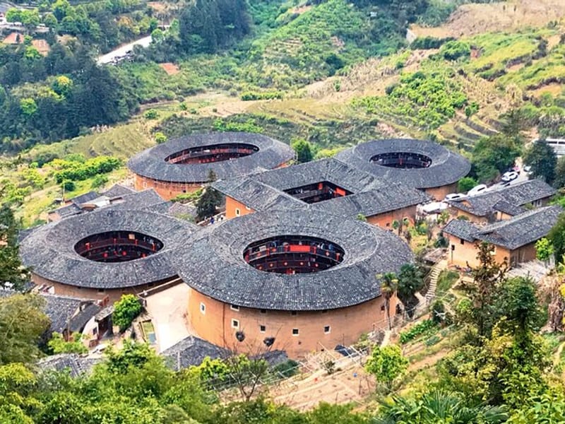 Private Transfer to Tianluokeng and HekengHakka Tulou fromXiamen