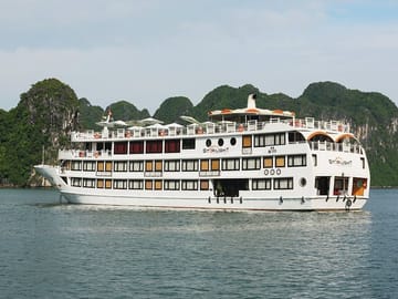 Starlight Cruise - Halong Bay Luxury Cruise 2 Days Tour