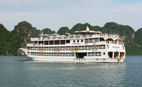 Starlight Luxury Overnight Cruise 2 Days 1 Night Tour