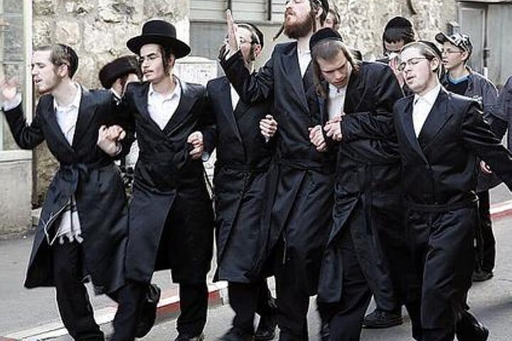 New York Contrasts and Gospel Mass Tour in Harlem