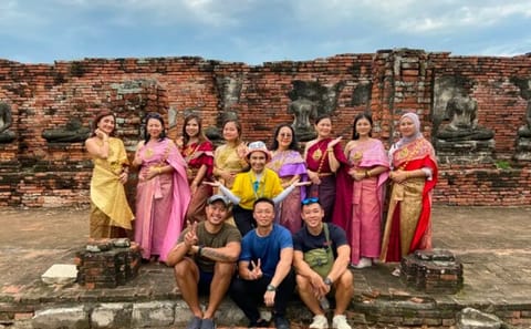 Ayuthaya Temples and Thai Costume Cultural Tour from Bangkok