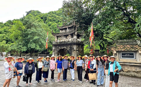 Quang Phu Cau Incense Village and Tam Coc Day Tour