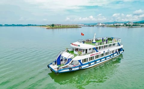 Luxury Day Cruise and ATV Adventure in Halong Bay from Hanoi