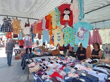 Explore Chania's Old Town and Laiki Farmers Market Tour