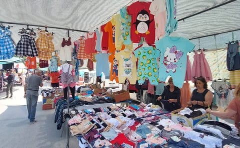 Explore Chania's Old Town and Laiki Farmers Market Tour
