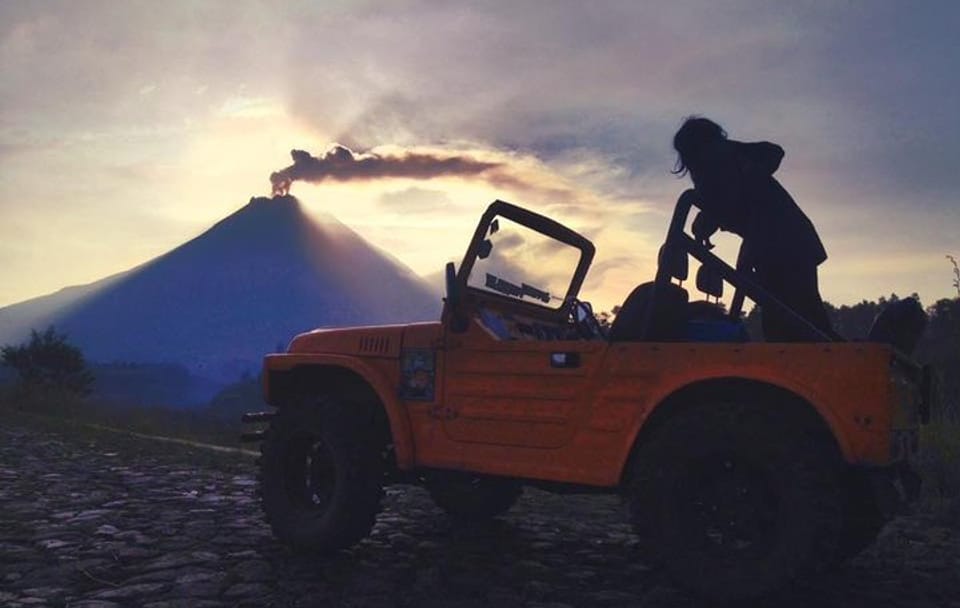 Borobudur Temple Cultural and Adventure Tour in Magelang