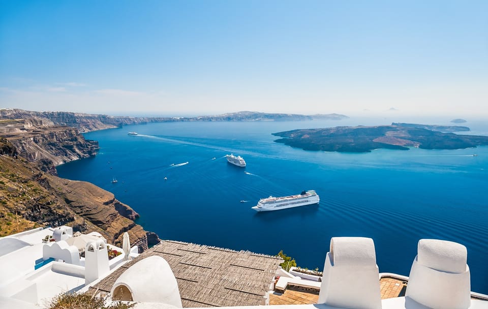 Santorini Morning Sightseeing Tour of Fira and Oia