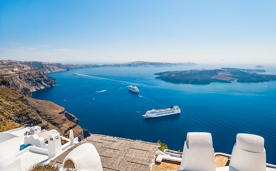 Santorini Morning Sightseeing Tour of Fira and Oia