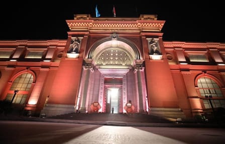 Private Tour of Giza Pyramids, Egyptian Museum & Old Cairo