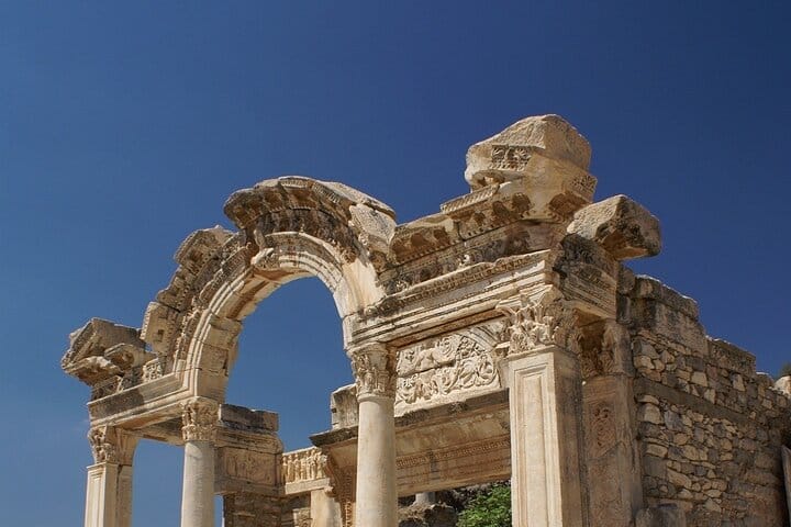 Private Ephesus and Sirince Tour with Lunch and Wine Tasting