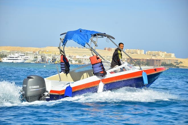 Private Speed Boat to Hula Hula Island trip 4 hours - Hurghada