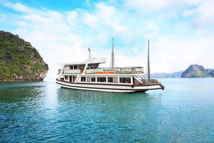 Wego Cruise Halong - Budget Day Cruise from Hanoi By Expressbus