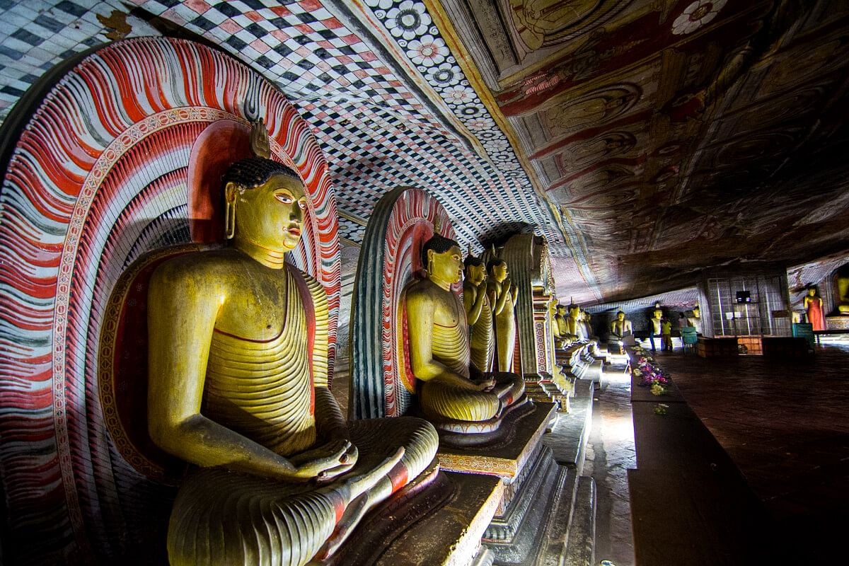 Ceylon Cultural Adventure: Explore Sigiriya, Kandy & Colombo Highlights