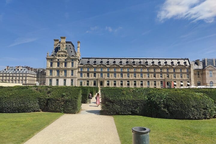 4 hours Paris Private Trip with one Indian Meal - Hotel pickup  8