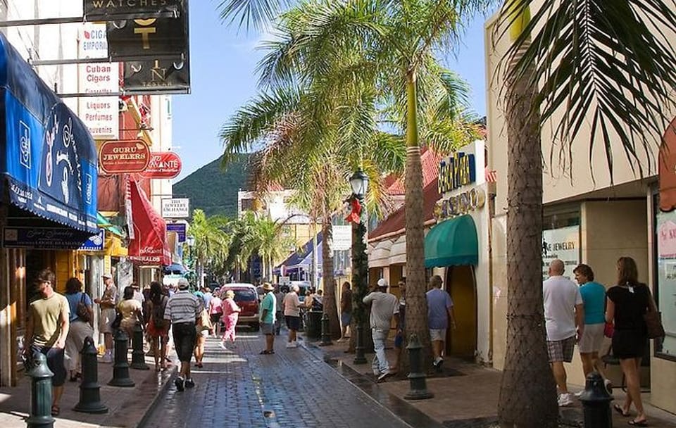 St. Maarten 6-Pack Island Tour with Cultural Insights