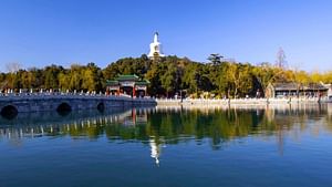2024 Beijing Private Tour: Beihai Boat Ride with Imperial Cuisine Experience and Visit Old Part Beijing