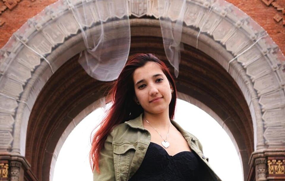 Photography Session at Arc de Triomf in Barcelona
