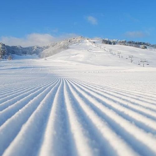 Snow Activities in Takayama Skiing / Snow bording / SnowShoeing / etc...