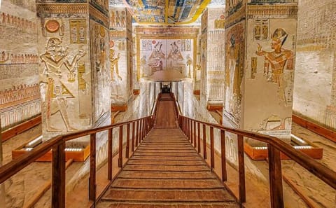 Luxor Valley of the Kings Day Tour from Hurghada
