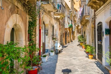 Four-Day Cultural Tour of Taormina and Mount Etna