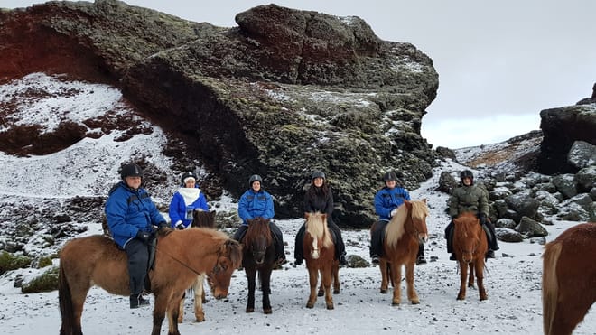 1 Hour - Winter Red lava Tour (With or Without Pick Up) 