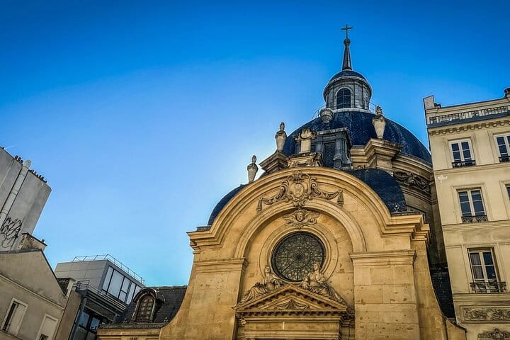 6 hour Paris city tour with Galeries Lafayette, Montmartre and River cruise  4