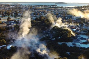 Auckland to Rotorua Geothermal Landscapes Tour