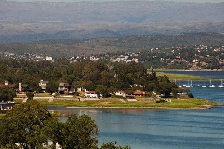 Half Day Tour to Villa Carlos Paz from Cordoba