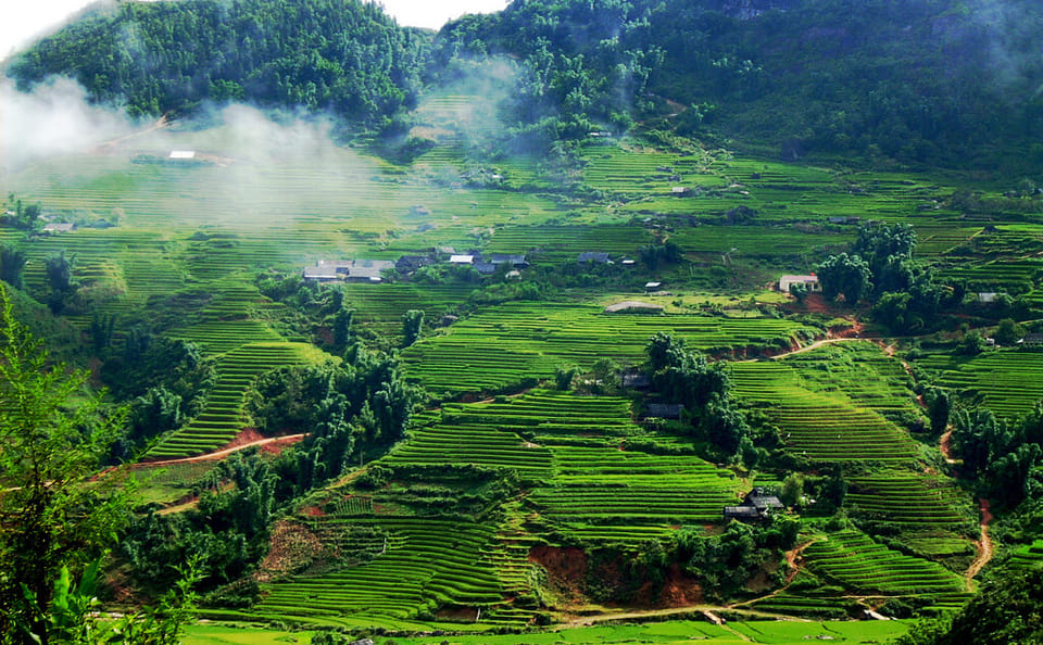 Mai Chau Valley Adventure Day Tour in Hoa Binh, Vietnam