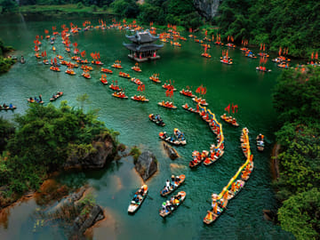 Day Tour to Trang An Complex and Pagodas from Hanoi