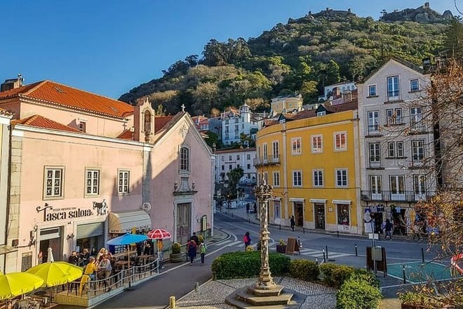 Private Sintra, Pena Palace and Cascais Day Tour 2