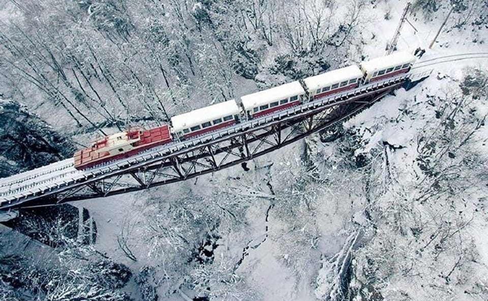 Private Day Trip to Bakuriani Ski Resort and Borjomi Park