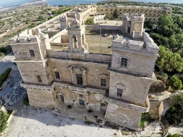 Afternoon Valletta Harbour Cruise and Free Time In Sliema (Including Guide and Transport)