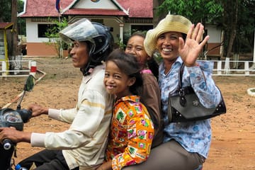 Siem Reap Local Village Cycling Tour (Local Experience)