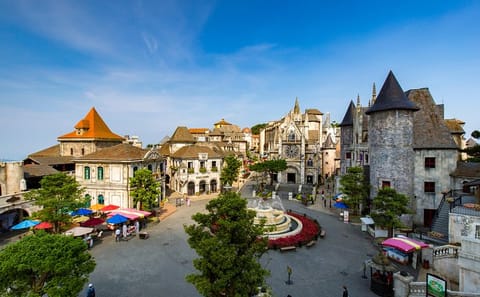 Full-Day Tour of Ba Na Hills and Golden Bridge in Da Nang