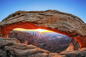 7-Day National Parks Tour: Zion, Bryce Canyon, Monument Valley and Grand Canyon South Rim with Lodging