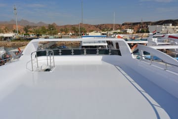 Private Boat Tour to Ras Mohamed and White Island, Sharm El-Sheikh