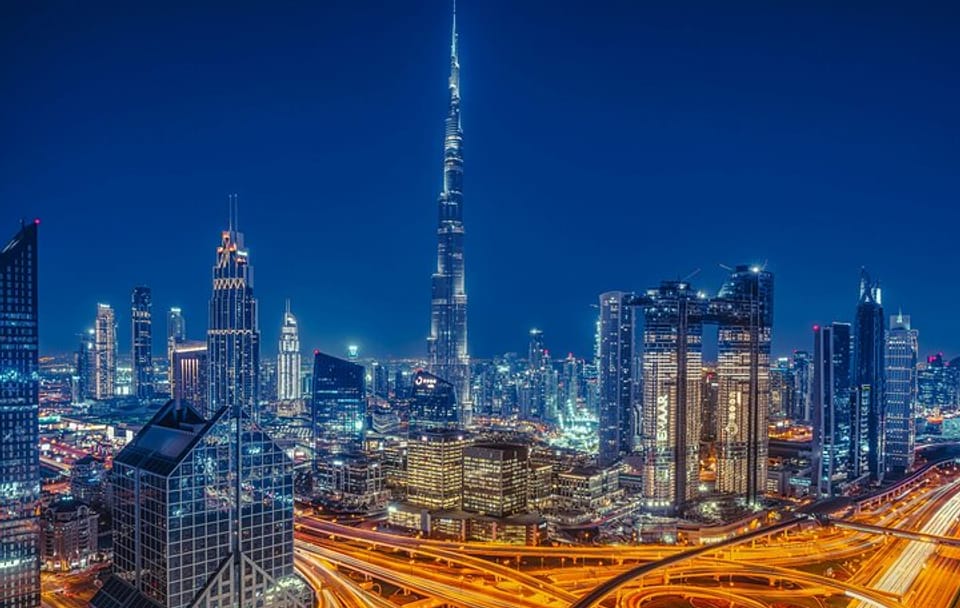 Private Dubai Day Tour with Desert Safari and City Sightseeing