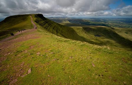 Cultural Day Trip from Cardiff to Crickhowell and Tintern Abbey