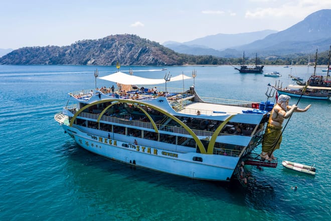 Mega Star Boat Tour with transfer from Kemer 3