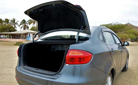 Private Airport Transfer from Tumbes to Mancora or Zorritos