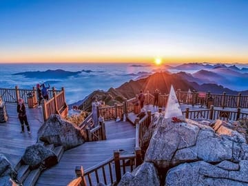 Half-Day Fansipan Cable Car Tour in Sapa, Vietnam