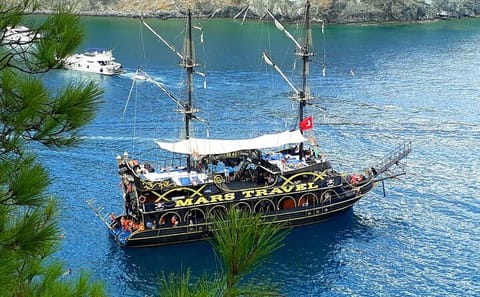 Kemer Pirate Boat Tour with Lunch and Soft Drinks Included