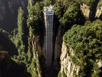 Zhangjiajie: Avatar Floating Mountain 2-day private tour
