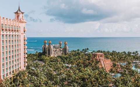 Professional Photo Shoot Tour in Nassau, Bahamas