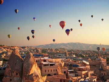 2 Day Cappadocia Tour from Istanbul with Flights and Cave Hotel
